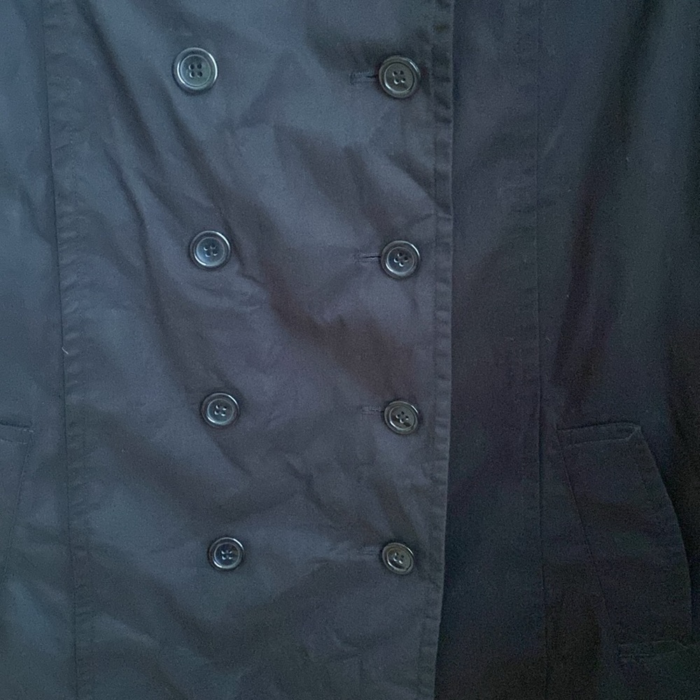 Sarah Jessica Parker black short waisted trench coat w/ removable lining - Picture 3 of 12